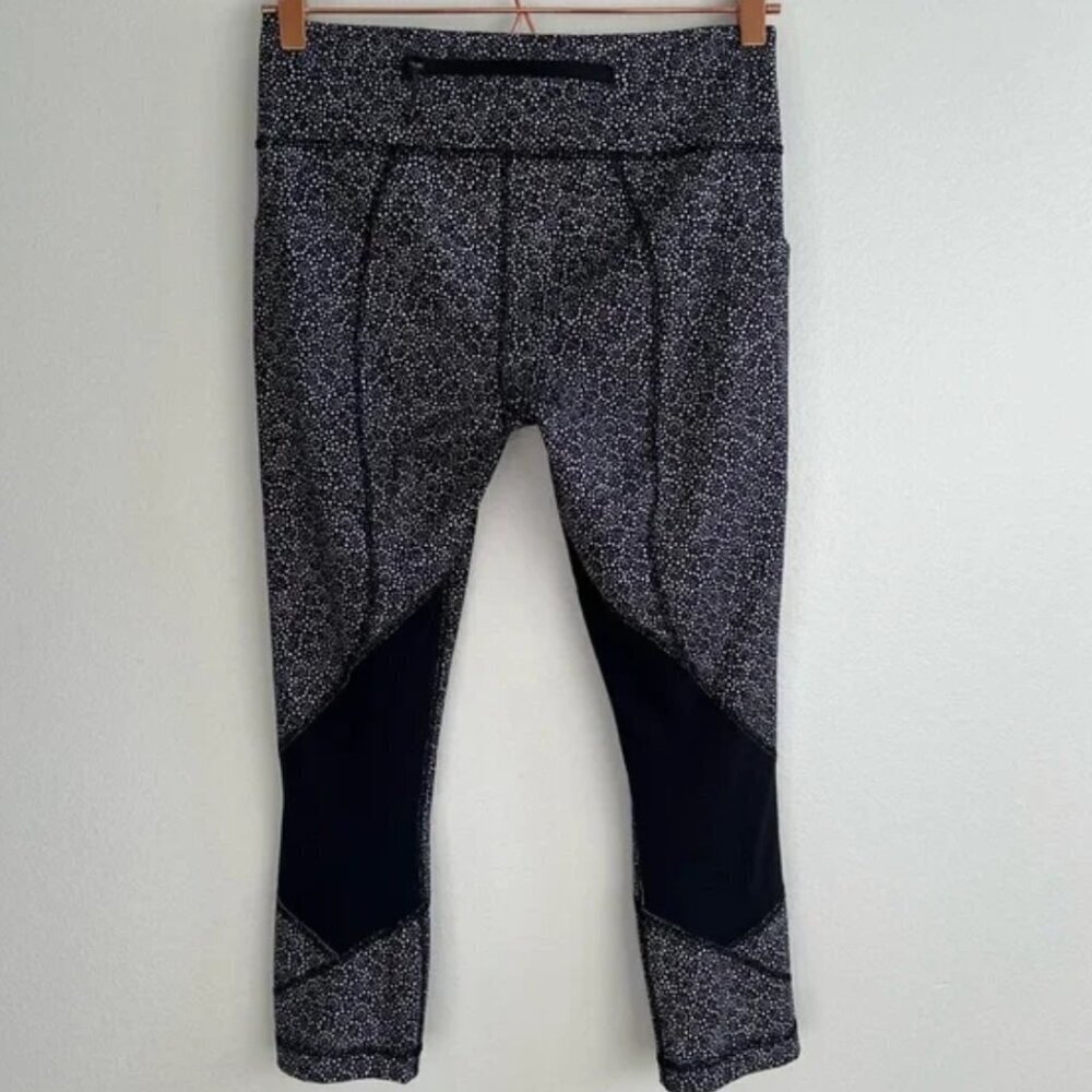 Lululemon Pace Rival‎ Crop Freckle Flower Black White size 4 - Picture 4 of 7